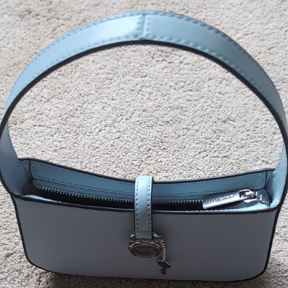 Michael Kors Sky Blue Shoulder Bag - Picture 2 of 5